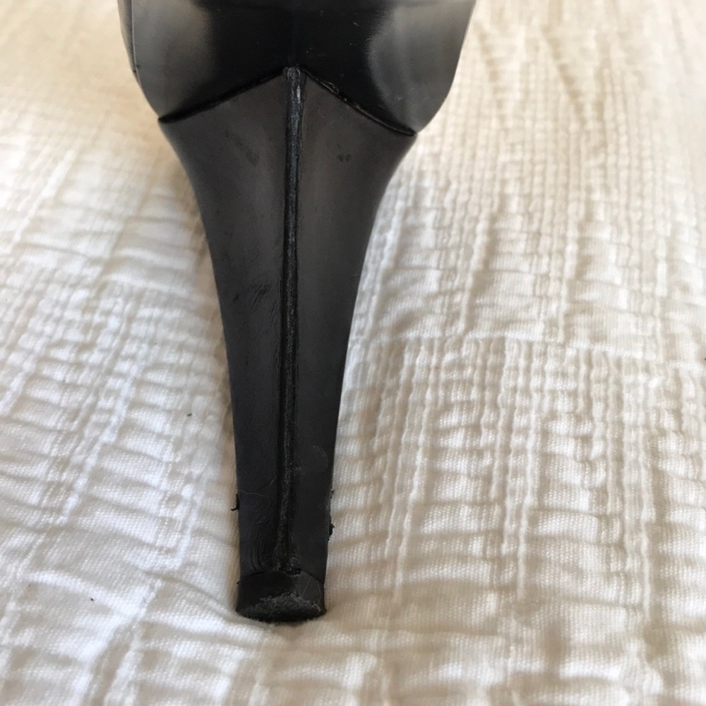 Designer Bally Heels - Picture 7 of 7
